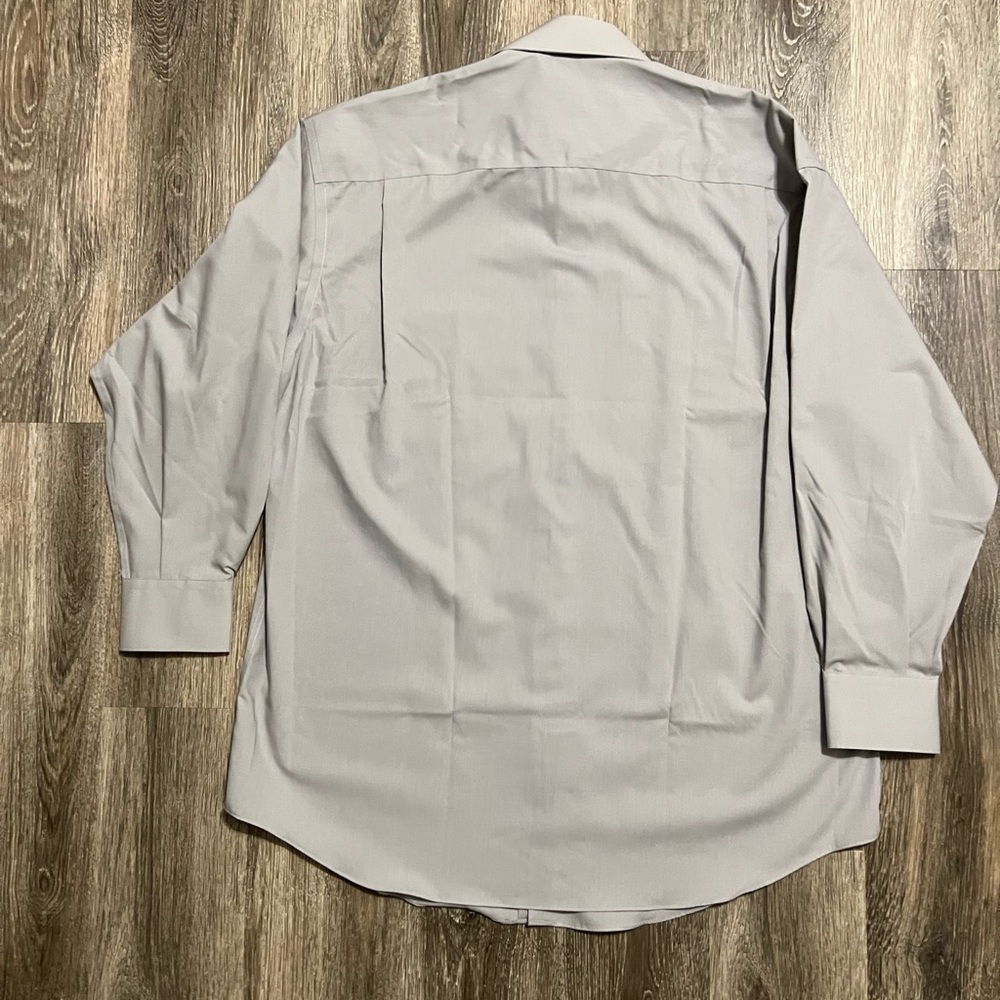 Set of 2 Claiborne Mens button down L/S shirt‎ sz: 16.5; 32/33; Large - Picture 6 of 11